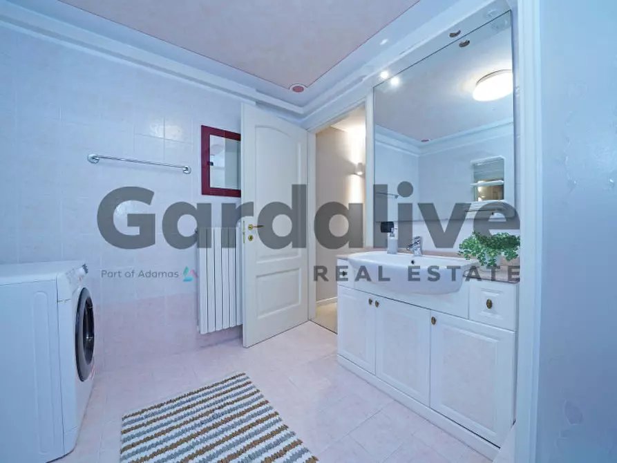 Immagine 31 di Casa bifamiliare in vendita  in Via San Giovanni 35 a San Felice Del Benaco