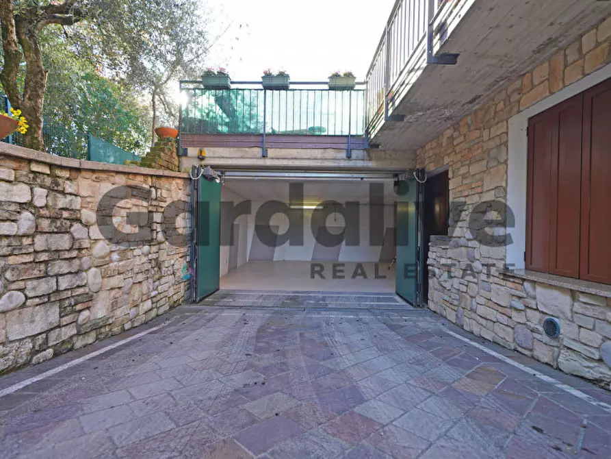 Immagine 37 di Casa bifamiliare in vendita  in Via San Giovanni 35 a San Felice Del Benaco