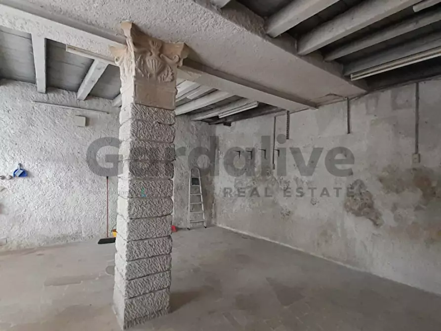 Immagine 21 di Rustico / casale in vendita  in Piazza Sergio Bresciani 19 a Salò