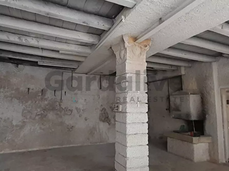 Immagine 22 di Rustico / casale in vendita  in Piazza Sergio Bresciani 19 a Salò