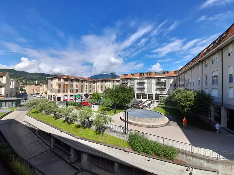 Immagine 24 di Rustico / casale in vendita  in Piazza Sergio Bresciani 19 a Salò