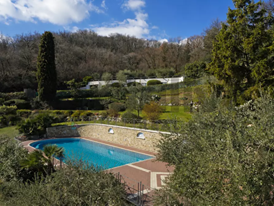 Immagine 2 di Villa in vendita  in Via Bocca di Croce 22 a Salò