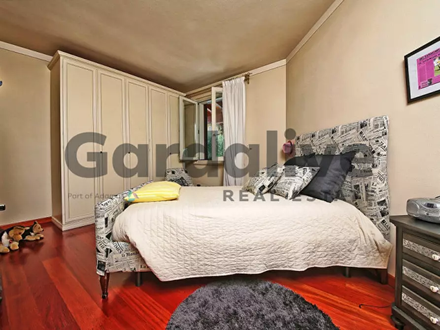 Immagine 13 di Villa in vendita  in Via Cominelli 30 a San Felice Del Benaco