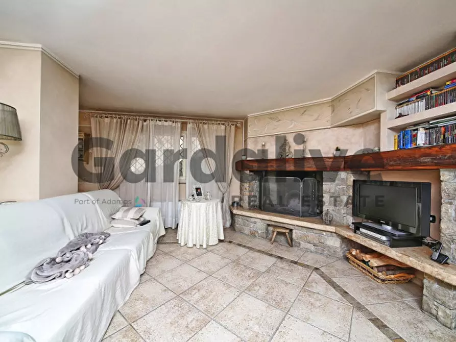 Immagine 24 di Villa in vendita  in Via Cominelli 30 a San Felice Del Benaco