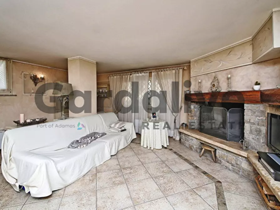 Immagine 25 di Villa in vendita  in Via Cominelli 30 a San Felice Del Benaco