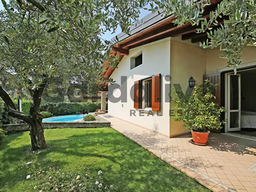 Immagine 32 di Villa in vendita  in Via Cominelli 30 a San Felice Del Benaco