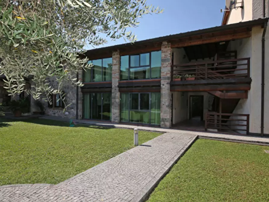 Immagine 2 di Appartamento in vendita  in Via Valene 47 a Salò