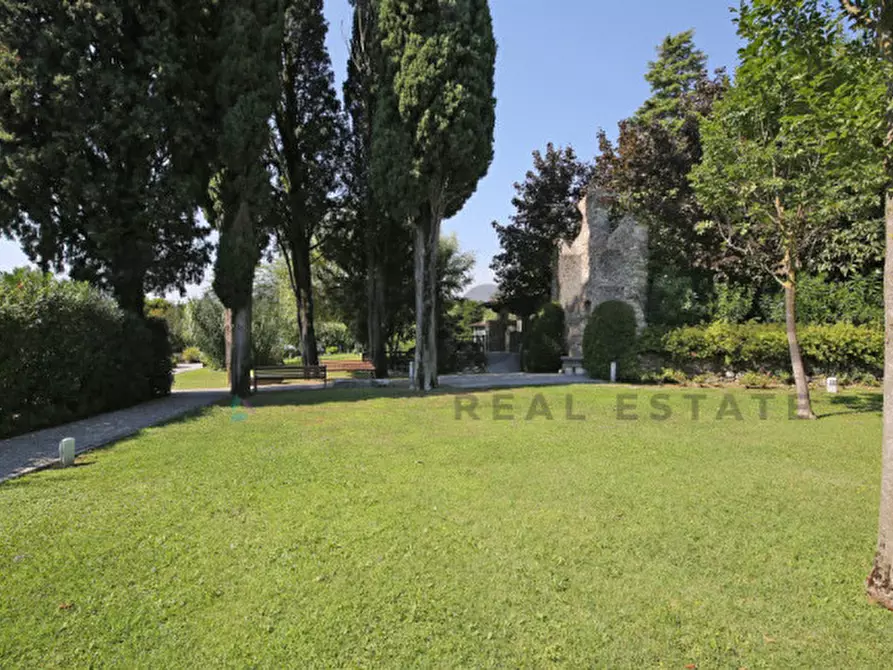 Immagine 16 di Appartamento in vendita  in Via Valene 47 a Salò