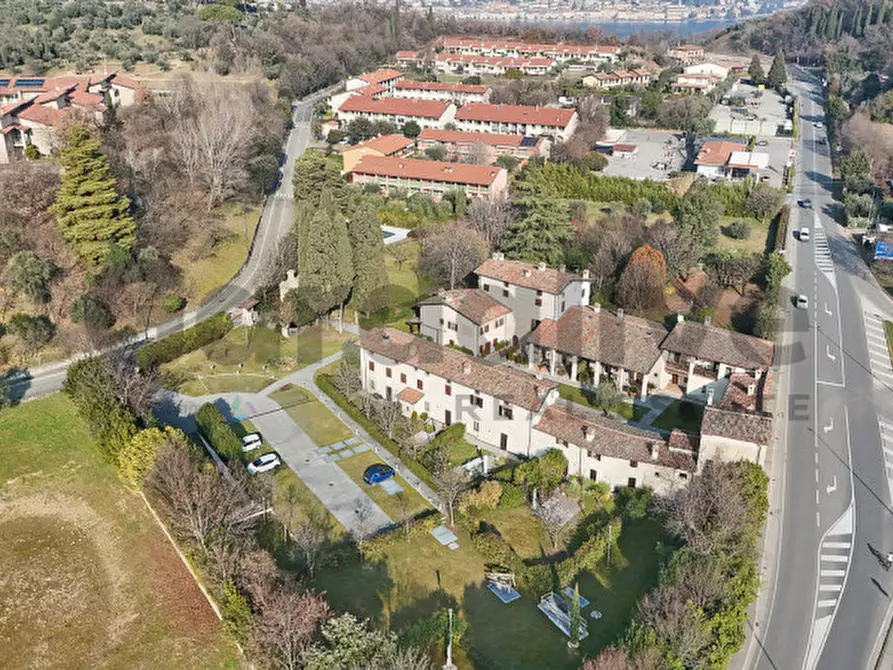 Immagine 53 di Appartamento in vendita  in Via Valene 47 a Salò