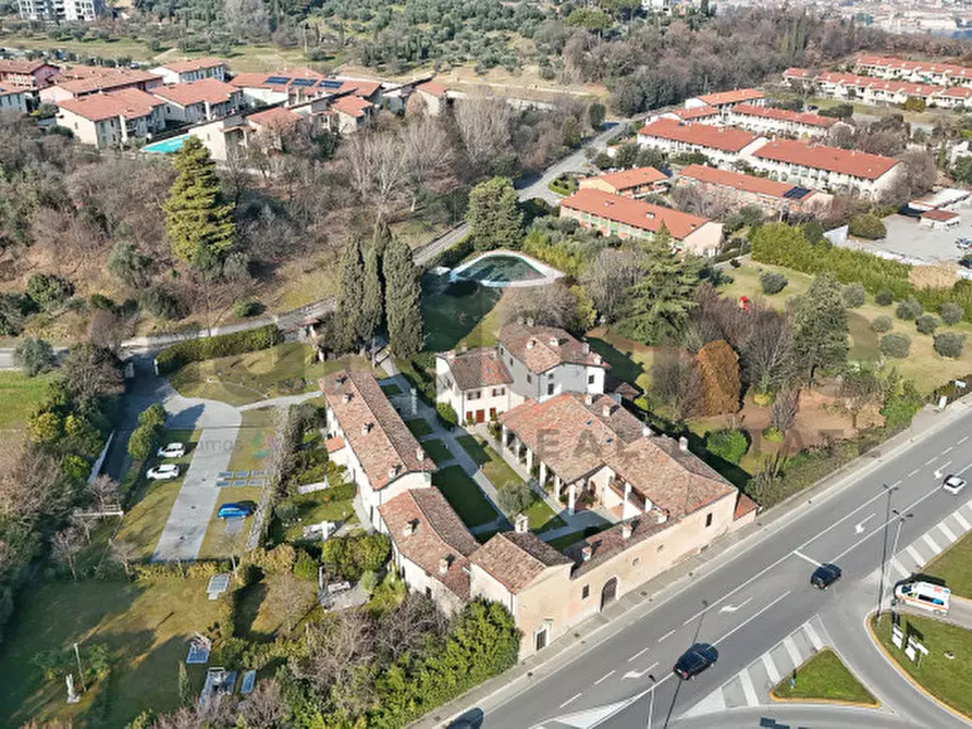 Immagine 55 di Appartamento in vendita  in Via Valene 47 a Salò