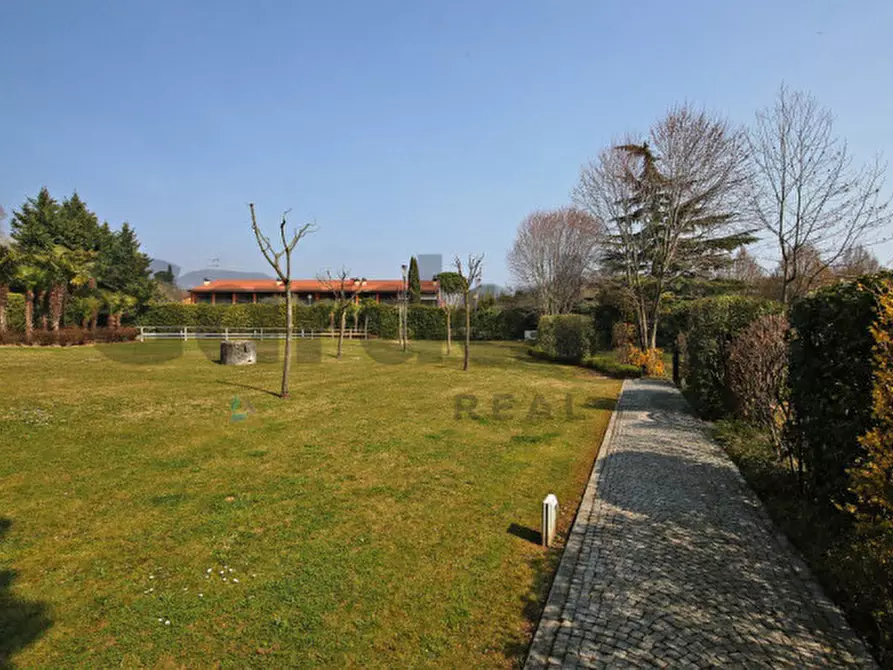 Immagine 65 di Appartamento in vendita  in Via Valene 47 a Salò