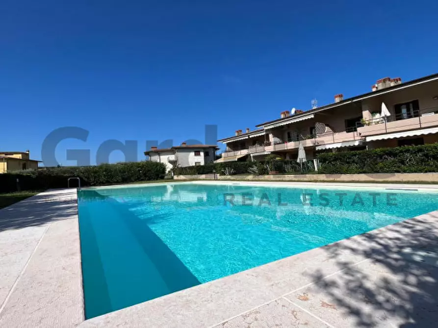 Immagine 3 di Appartamento in vendita  in Via Boschette 6 a San Felice Del Benaco