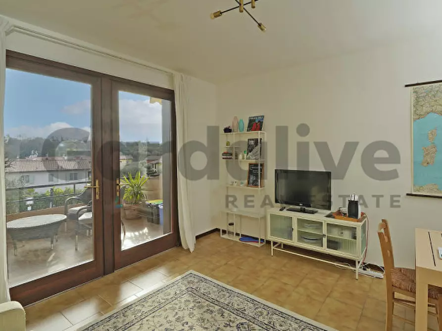 Immagine 5 di Appartamento in vendita  in Via Boschette 6 a San Felice Del Benaco