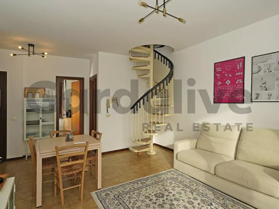 Immagine 6 di Appartamento in vendita  in Via Boschette 6 a San Felice Del Benaco