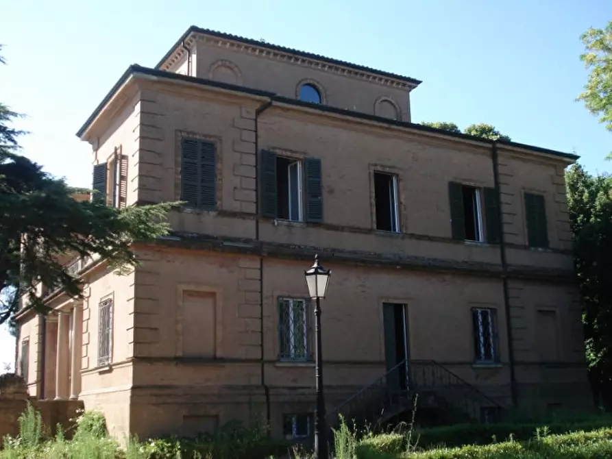 Immagine 3 di Villa in vendita  a Rimini