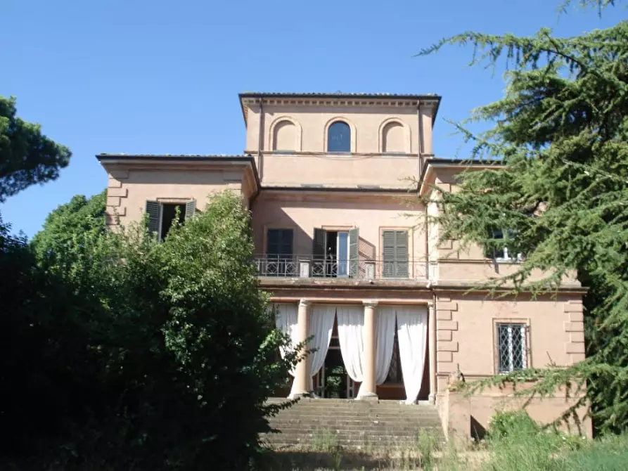 Immagine 4 di Villa in vendita  a Rimini