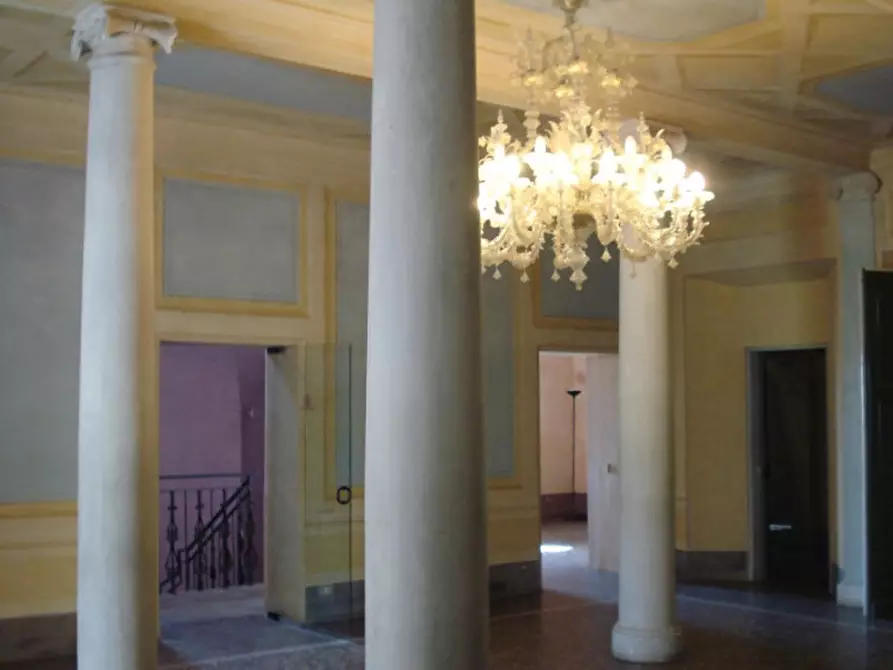 Immagine 6 di Villa in vendita  a Rimini