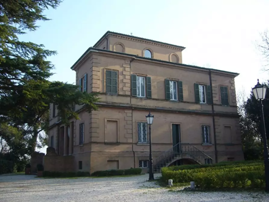 Immagine 11 di Villa in vendita  a Rimini