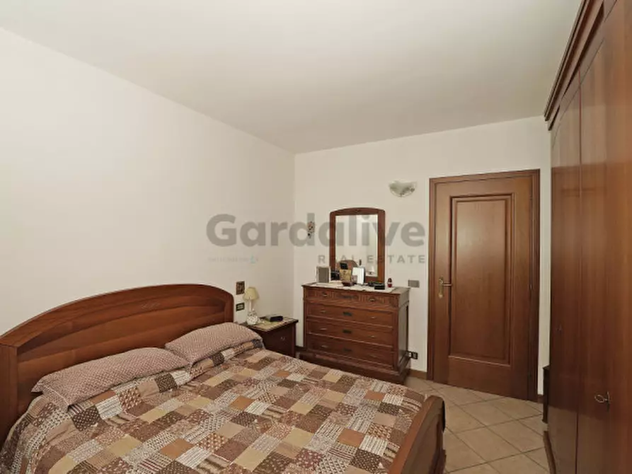 Immagine 11 di Appartamento in vendita  in Via Bornico a Toscolano-Maderno