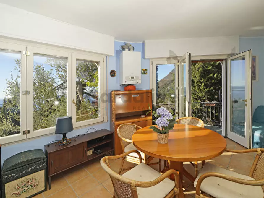 Immagine 5 di Appartamento in vendita  in Via Vigole a Toscolano-Maderno