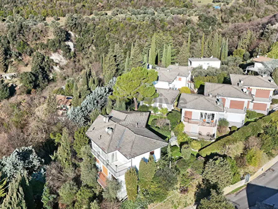 Immagine 32 di Appartamento in vendita  in Via Vigole a Toscolano-Maderno