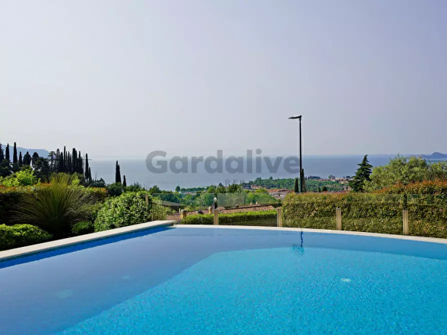 Immagine 5 di Villa in vendita  in Via Pulciano Gaino 23 a Toscolano-Maderno