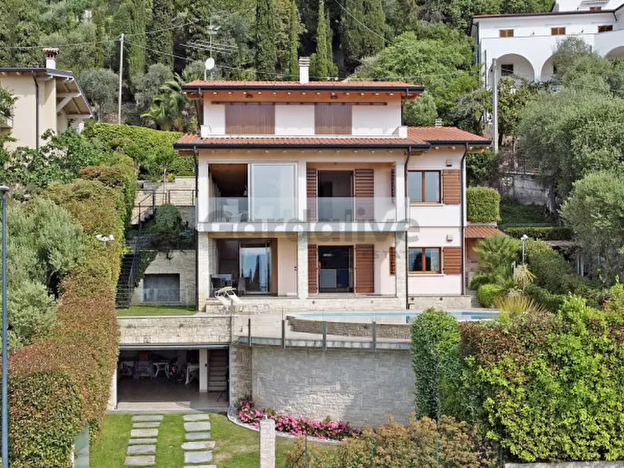 Immagine 18 di Villa in vendita  in Via Pulciano Gaino 23 a Toscolano-Maderno