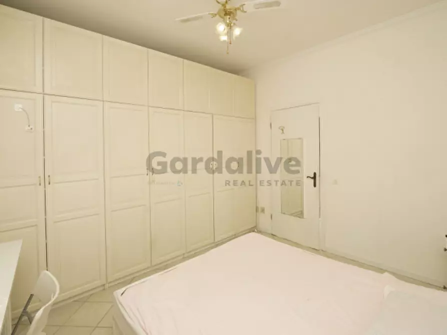 Immagine 10 di Appartamento in vendita  in Via Gaetano Donizetti a Toscolano-Maderno