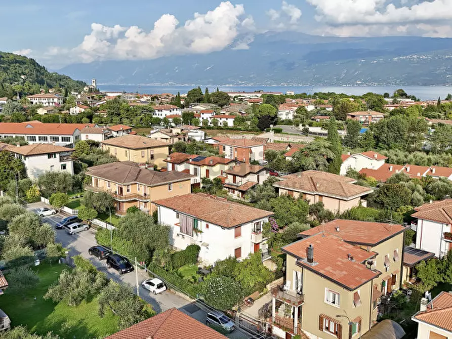 Immagine 18 di Appartamento in vendita  in Via Gaetano Donizetti a Toscolano-Maderno