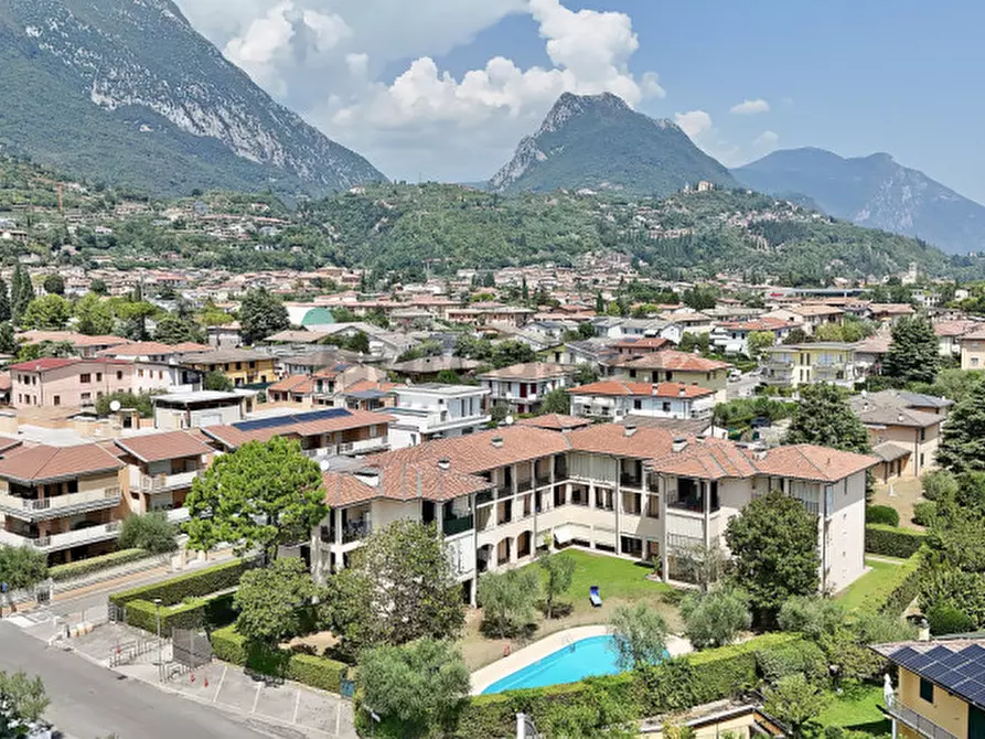 Immagine 2 di Appartamento in vendita  in Via Gabriele D'Annunzio a Toscolano-Maderno