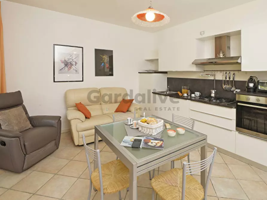 Immagine 5 di Appartamento in vendita  in Via Lungolago Giuseppe Zanardelli a Toscolano-Maderno