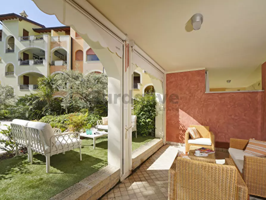 Immagine 6 di Appartamento in vendita  in Via Lungolago Giuseppe Zanardelli a Toscolano-Maderno