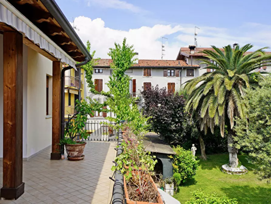 Immagine 2 di Palazzo in vendita  in Via Garibaldi a Toscolano-Maderno