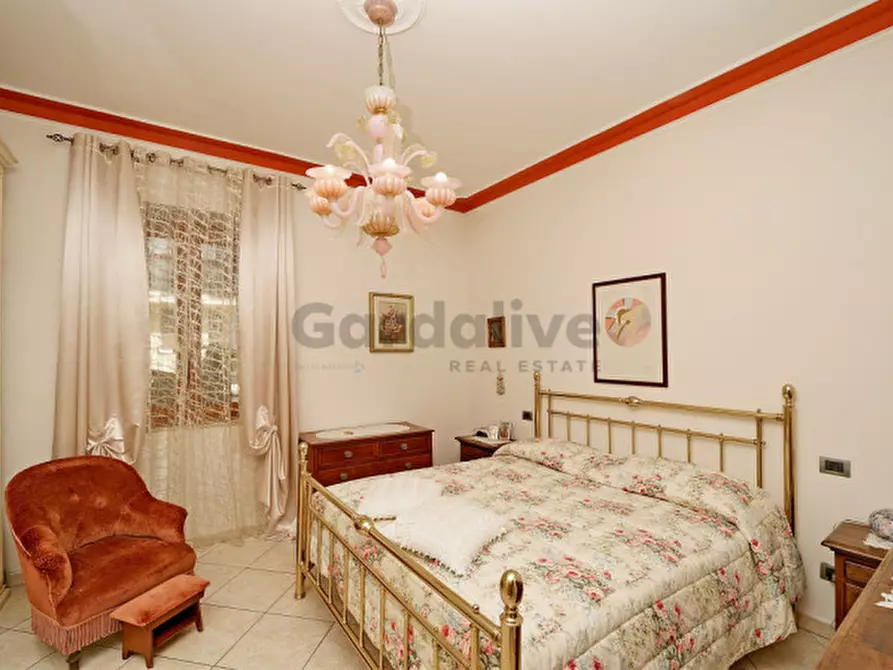 Immagine 8 di Palazzo in vendita  in Via Garibaldi a Toscolano-Maderno