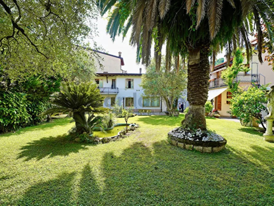 Immagine 13 di Palazzo in vendita  in Via Garibaldi a Toscolano-Maderno