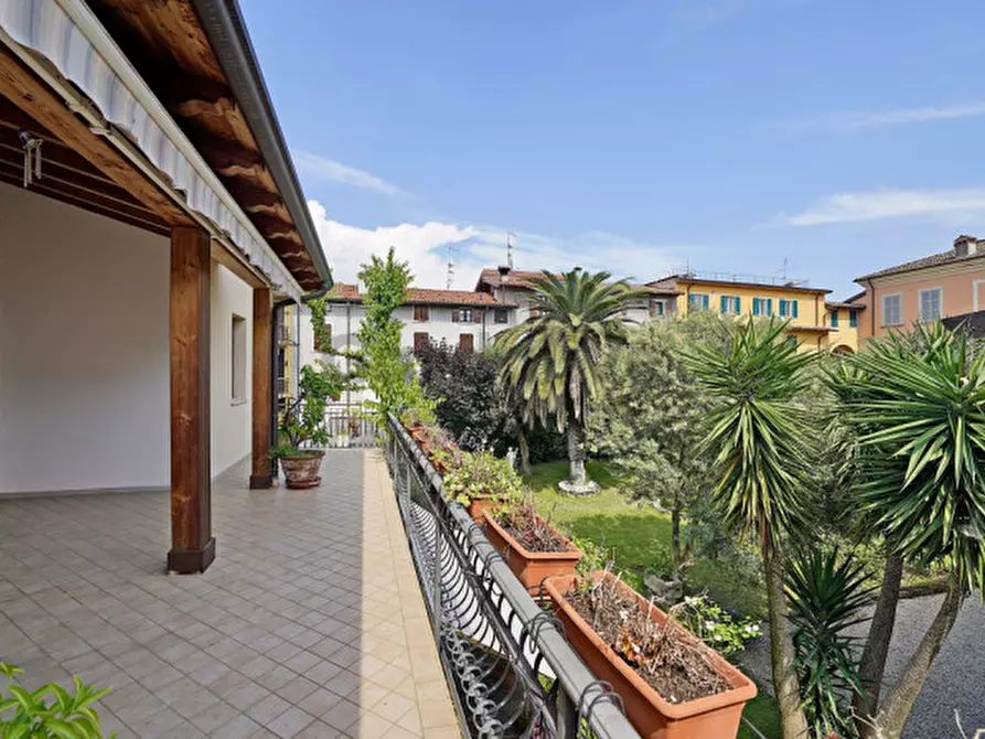 Immagine 14 di Palazzo in vendita  in Via Garibaldi a Toscolano-Maderno