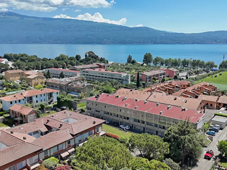 Immagine 2 di Appartamento in vendita  in Via Celesti 69 a Toscolano-Maderno
