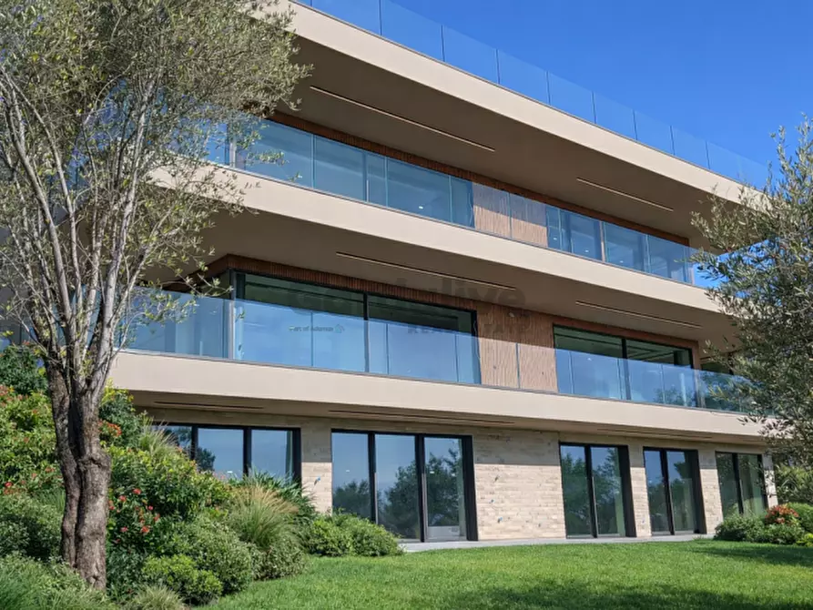 Immagine 3 di Appartamento in vendita  in Via S.Ambrogio a Toscolano-Maderno