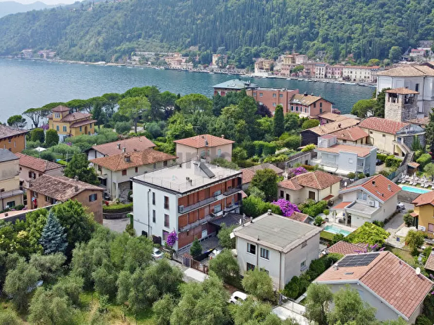 Immagine 1 di Casa bifamiliare in vendita  in Via Carducci a Toscolano-Maderno