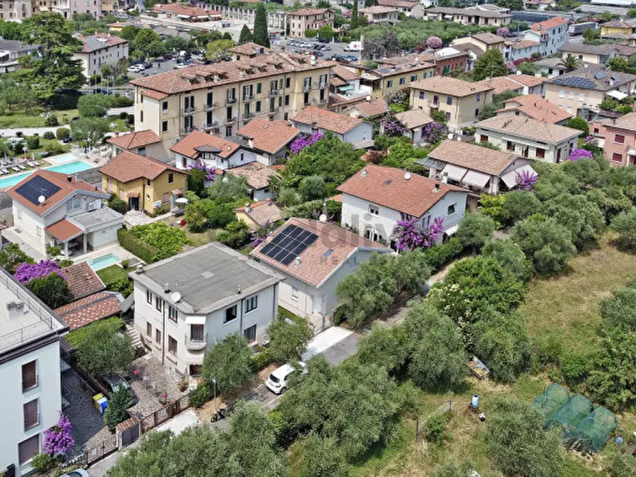 Immagine 22 di Casa bifamiliare in vendita  in Via Carducci a Toscolano-Maderno