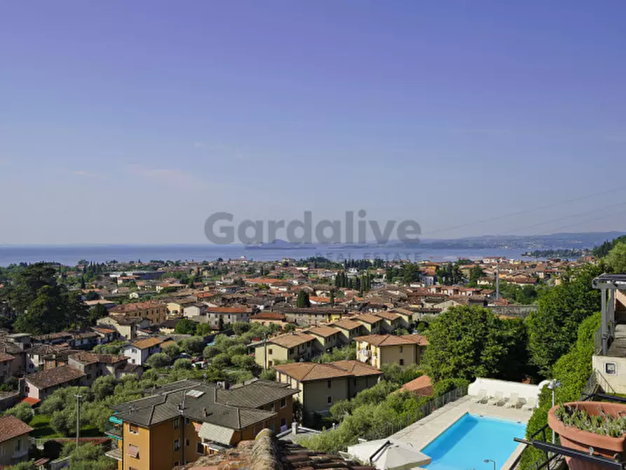 Immagine 1 di Appartamento in vendita  in Via Pulciano Gaino 12 a Toscolano-Maderno