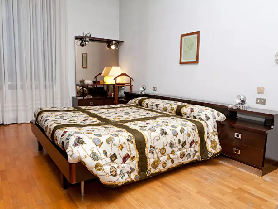 Immagine 14 di Appartamento in vendita  in NICCODEMI a Monza