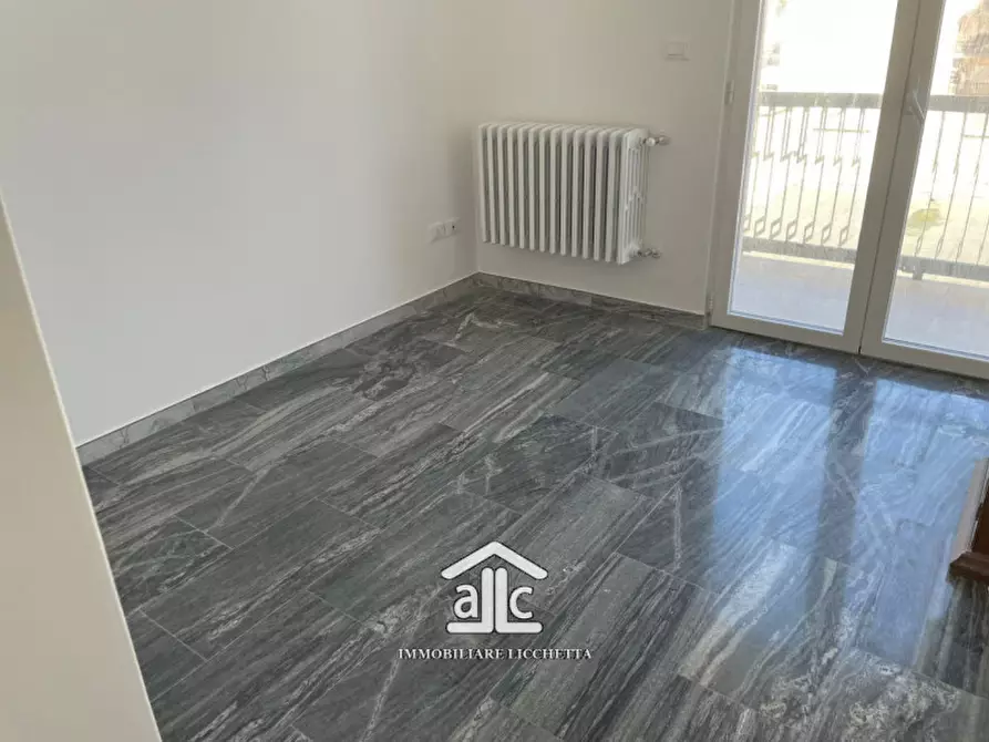Immagine 35 di Appartamento in vendita  in via Matteo Renato Imbriani 56 a Lecce