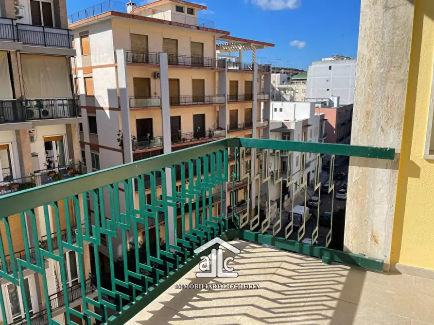 Immagine 40 di Appartamento in vendita  in via Matteo Renato Imbriani 56 a Lecce