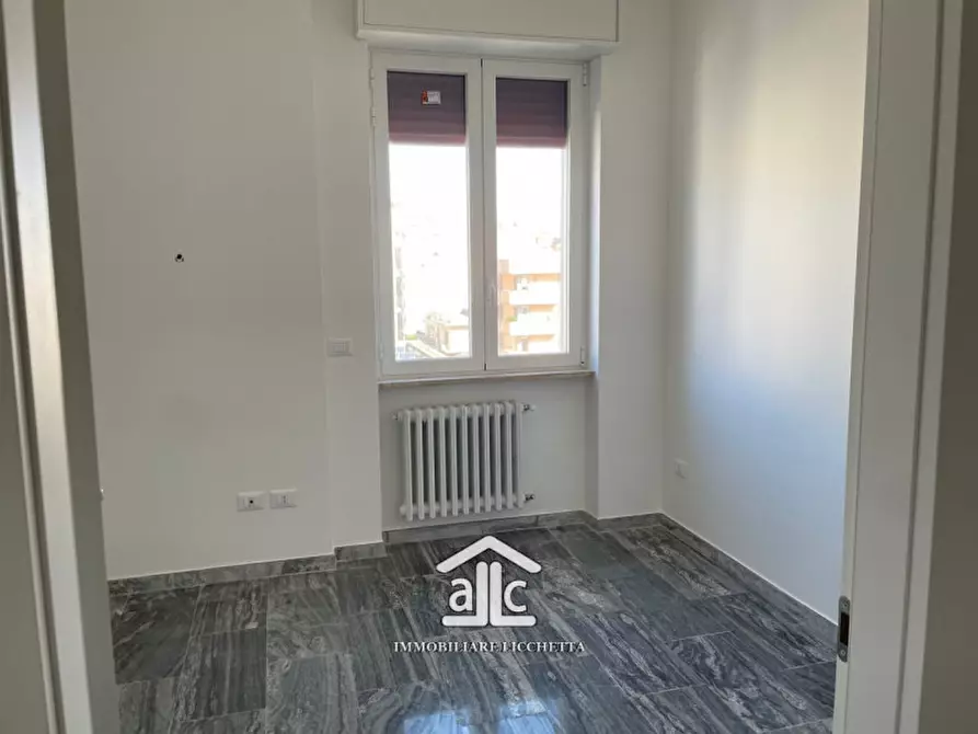 Immagine 42 di Appartamento in vendita  in via Matteo Renato Imbriani 56 a Lecce