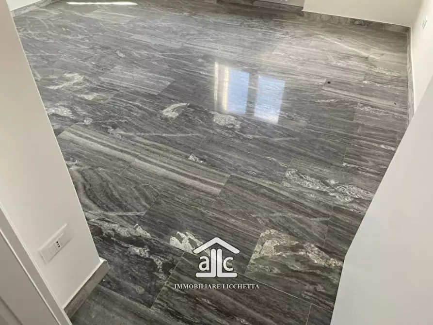 Immagine 56 di Appartamento in vendita  in via Matteo Renato Imbriani 56 a Lecce