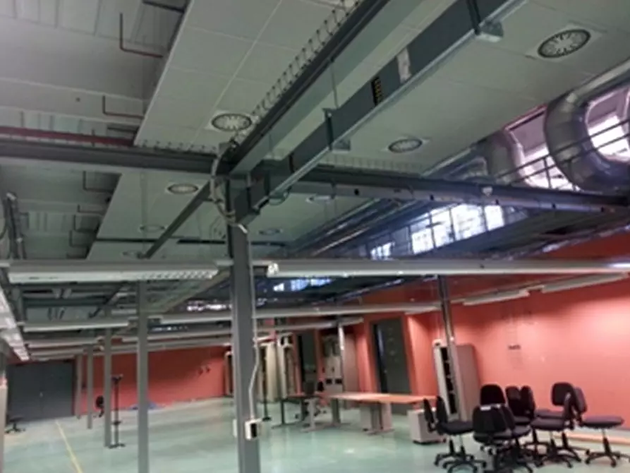 Immagine 6 di Laboratorio in affitto  in VIA CAMPANIA a Monza