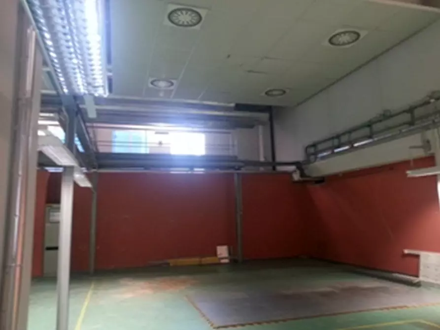 Immagine 7 di Laboratorio in affitto  in VIA CAMPANIA a Monza