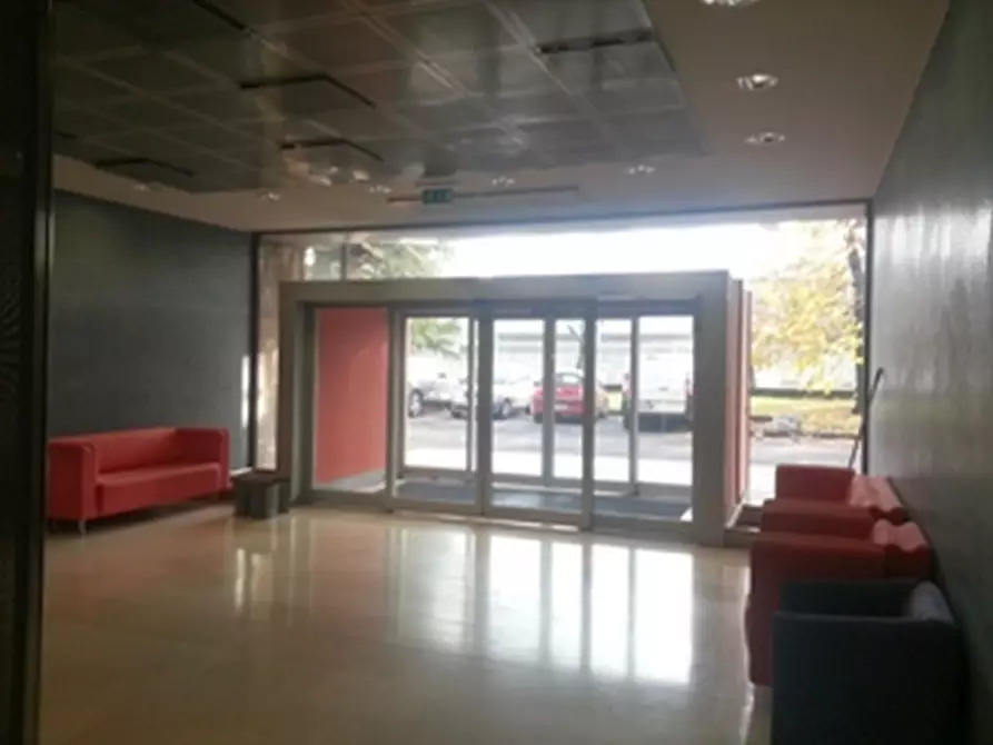 Immagine 14 di Laboratorio in affitto  in VIA CAMPANIA a Monza