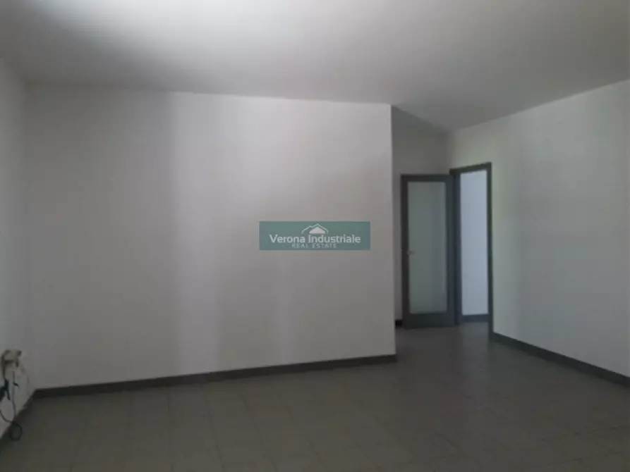 Immagine 2 di Ufficio in vendita  in Via C.a.dalla Chiesa, 1 a Pescantina
